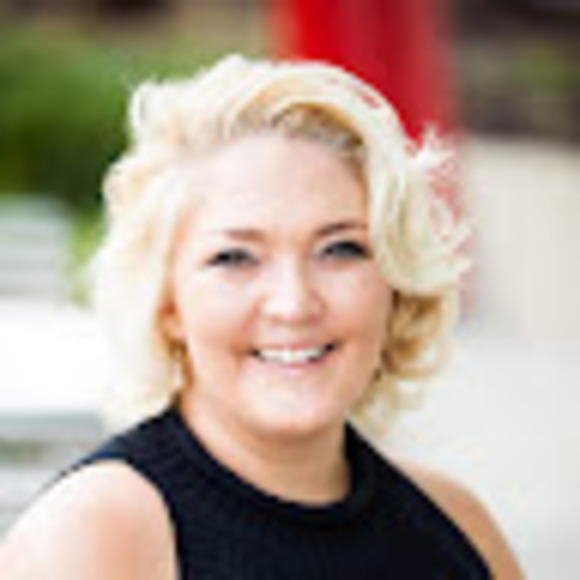 Meet your Posher, Jennifer - Picture 1 of 1